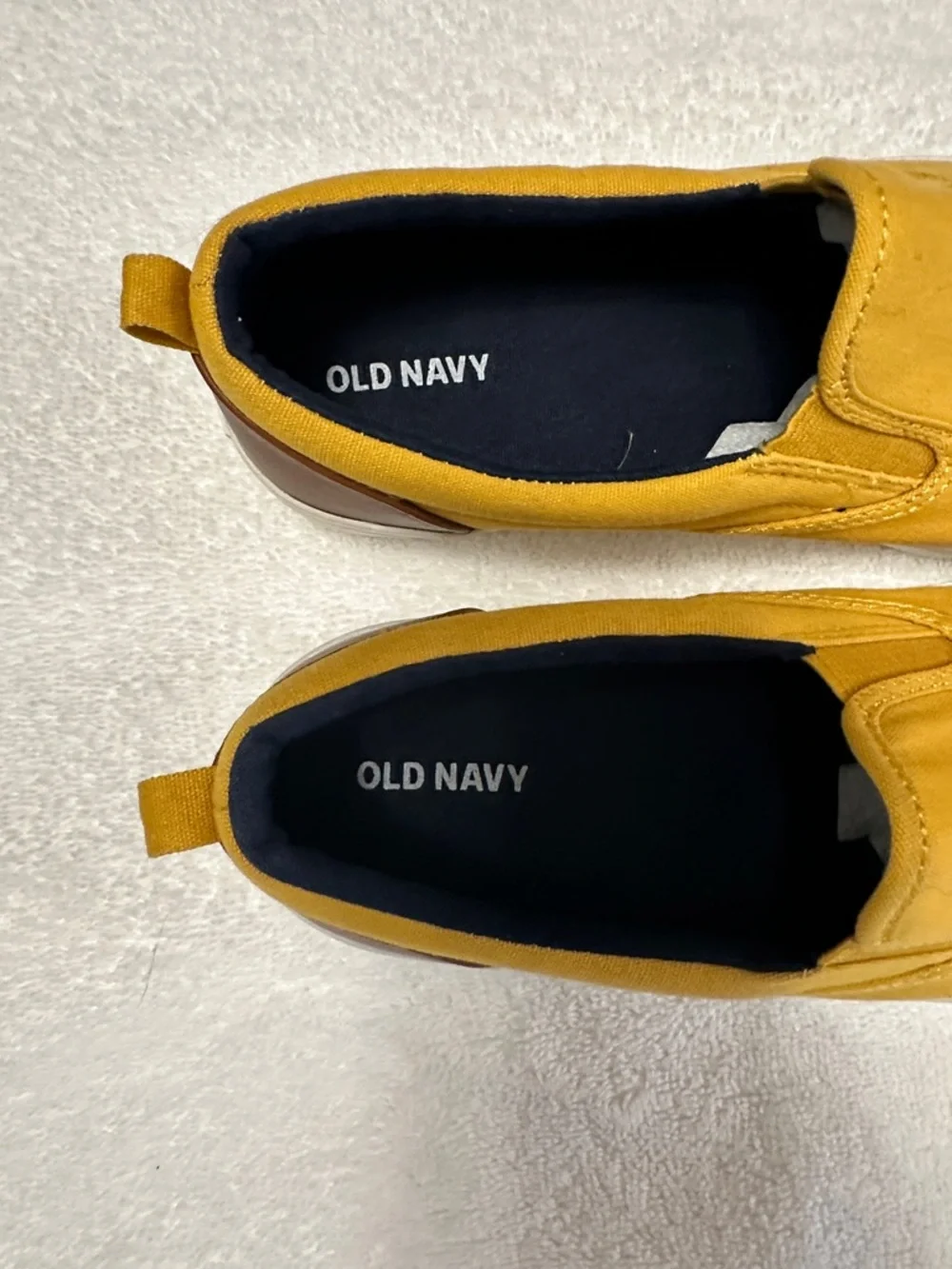 Old Navy Kids Canvas Slip-On Sneakers in Mustard Yellow size 6